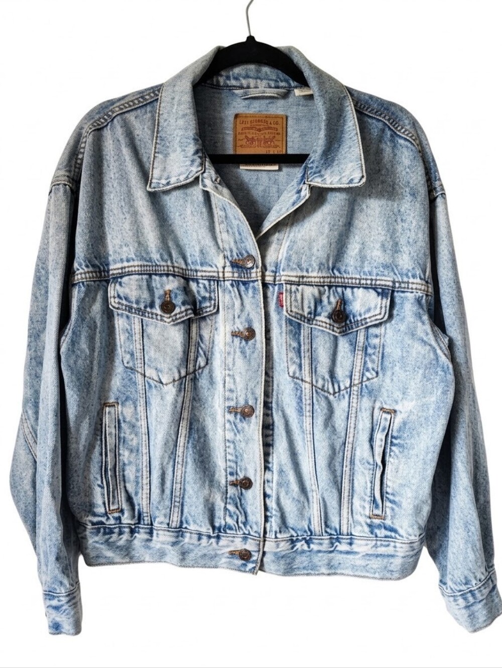 Levi’s Premium Light Blue Acid Wash Oversized Jean Jacket - Women's Small EUC